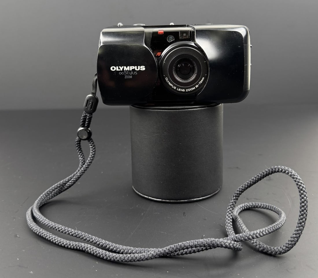 Olympus Stylus Zoom Point and Shoot Camera (1 of 9)