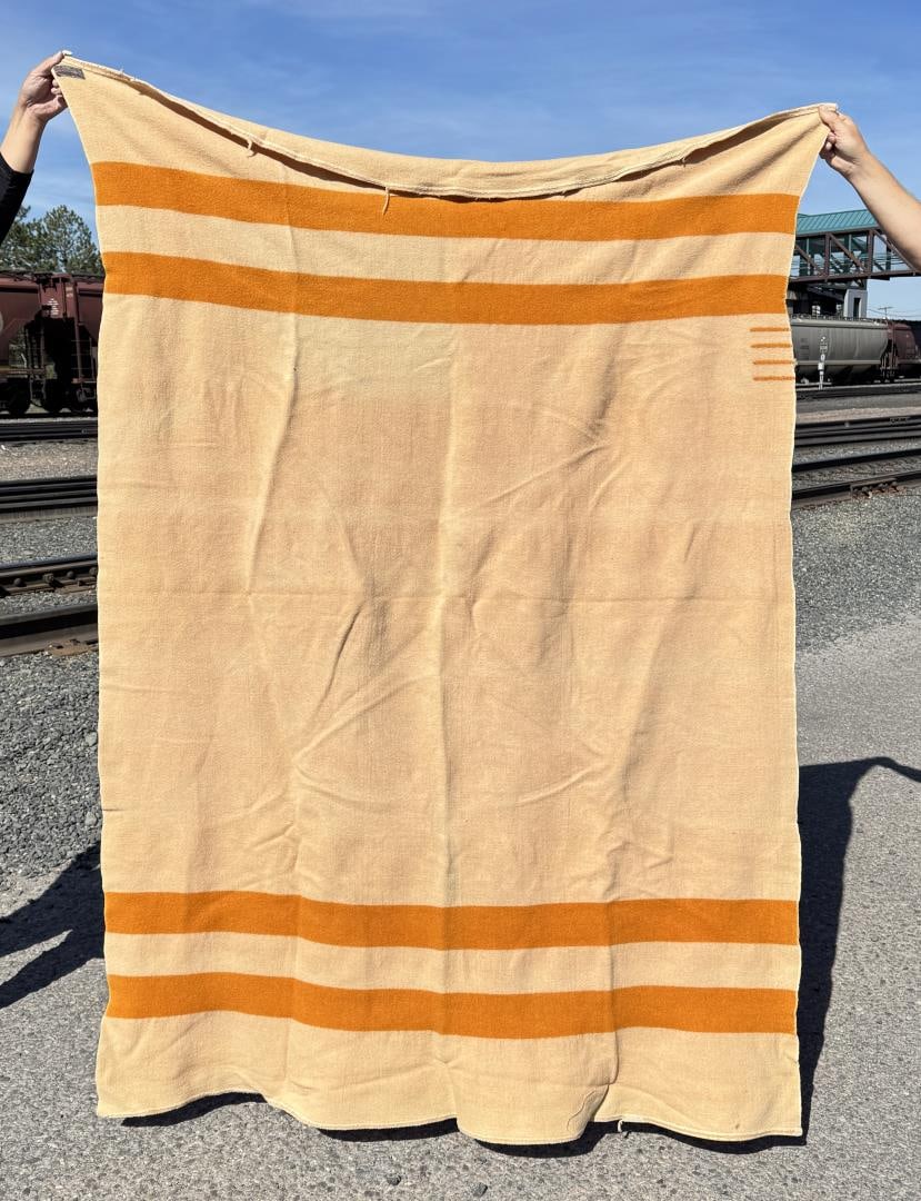 Baron Woolen Mills Utah Wool Trade Blanket (1 of 5)