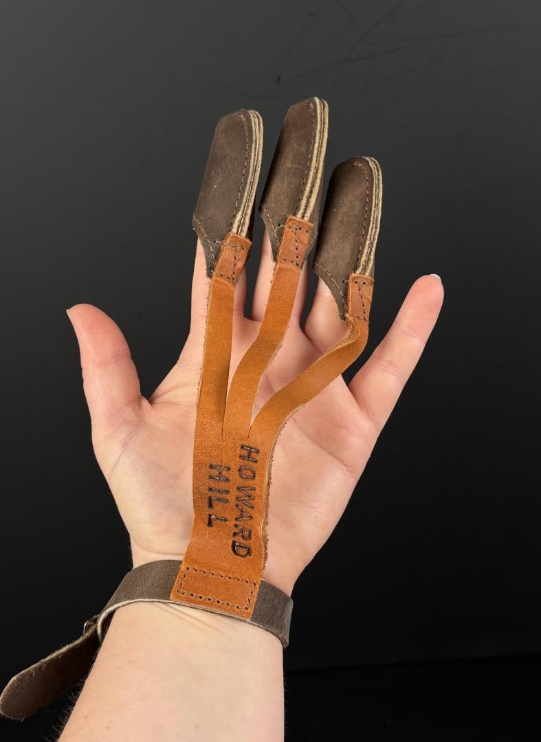 Howard Hill Archery Glove Finger Protector (1 of 4)