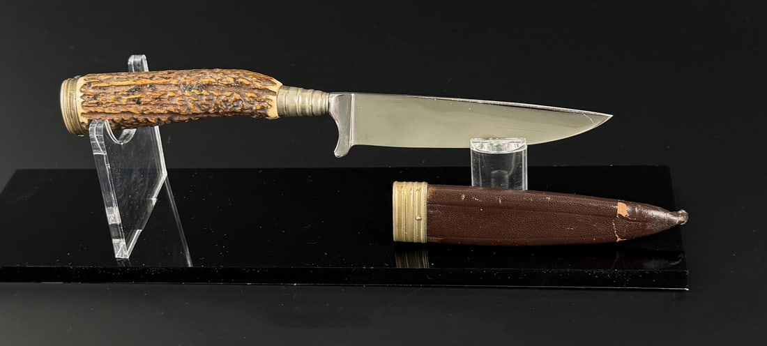 Puma Stag Horn Handle Nicker Hunting Knife: 7 3/4" long.