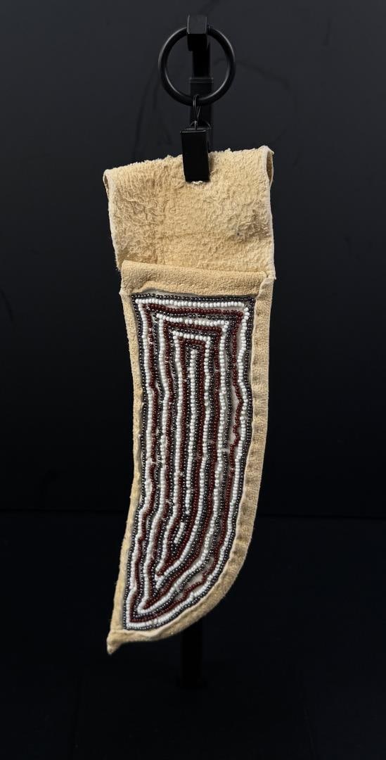 Native American Indian Beaded Knife Sheath (1 of 3)