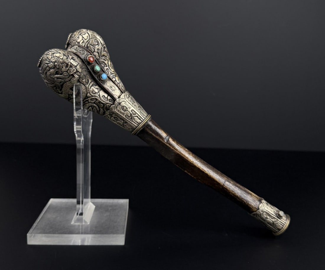 Tibetan Kangling Human Femur Bone Horn Trumpet: 11 1/2" long.