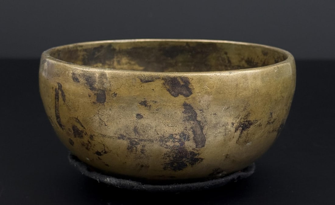 Tibetan Bronze Singing Bowl: 5 1/2" diameter.