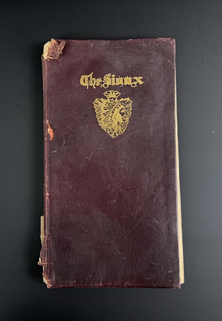 1907 Morningside College Iowa Year book: Decent example