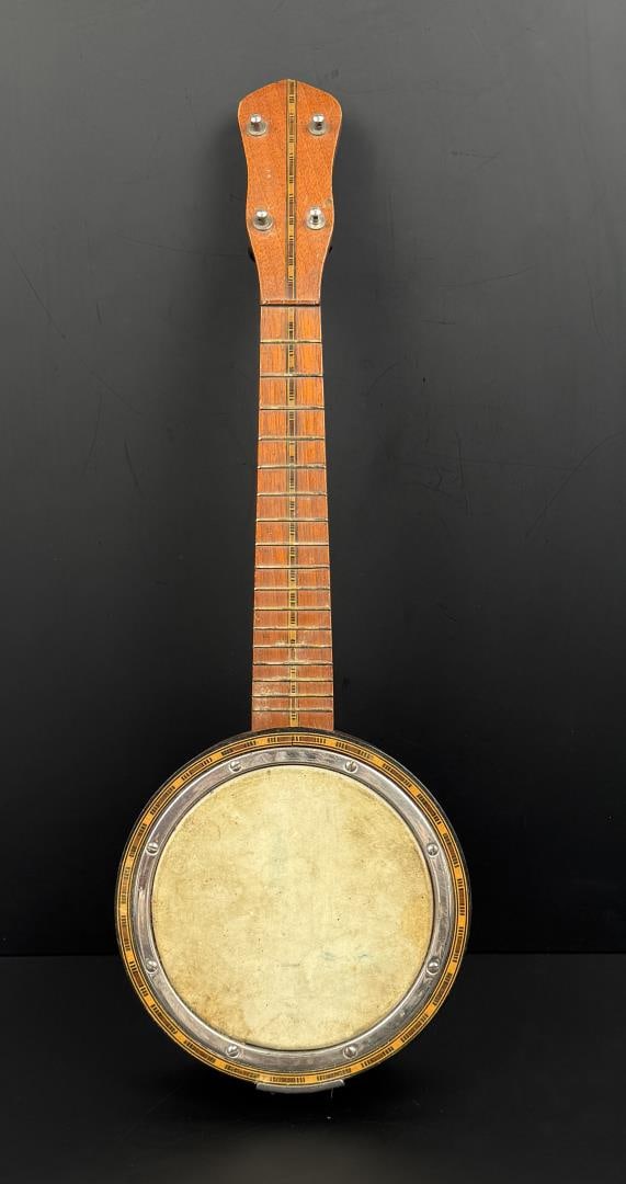 Tonk Brothers Sterling Banjo Ukulele: Decent example.