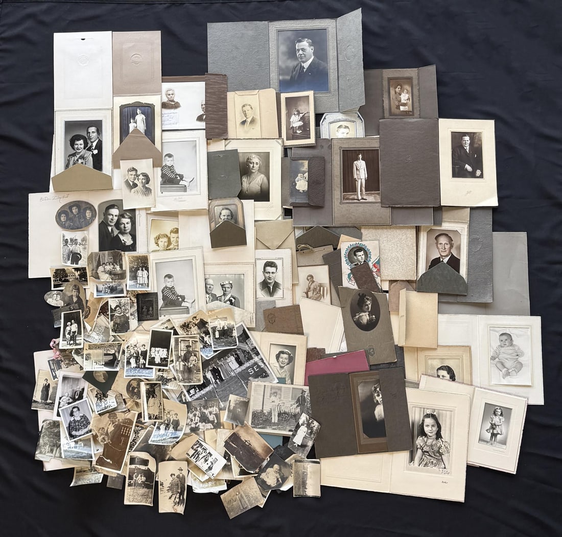 Collection of Antique Photos: Nice grouping. 180 photos.