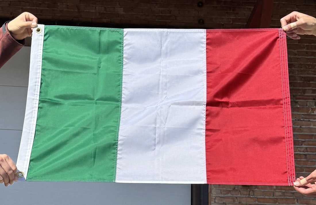 Italian Flag (1 of 3)