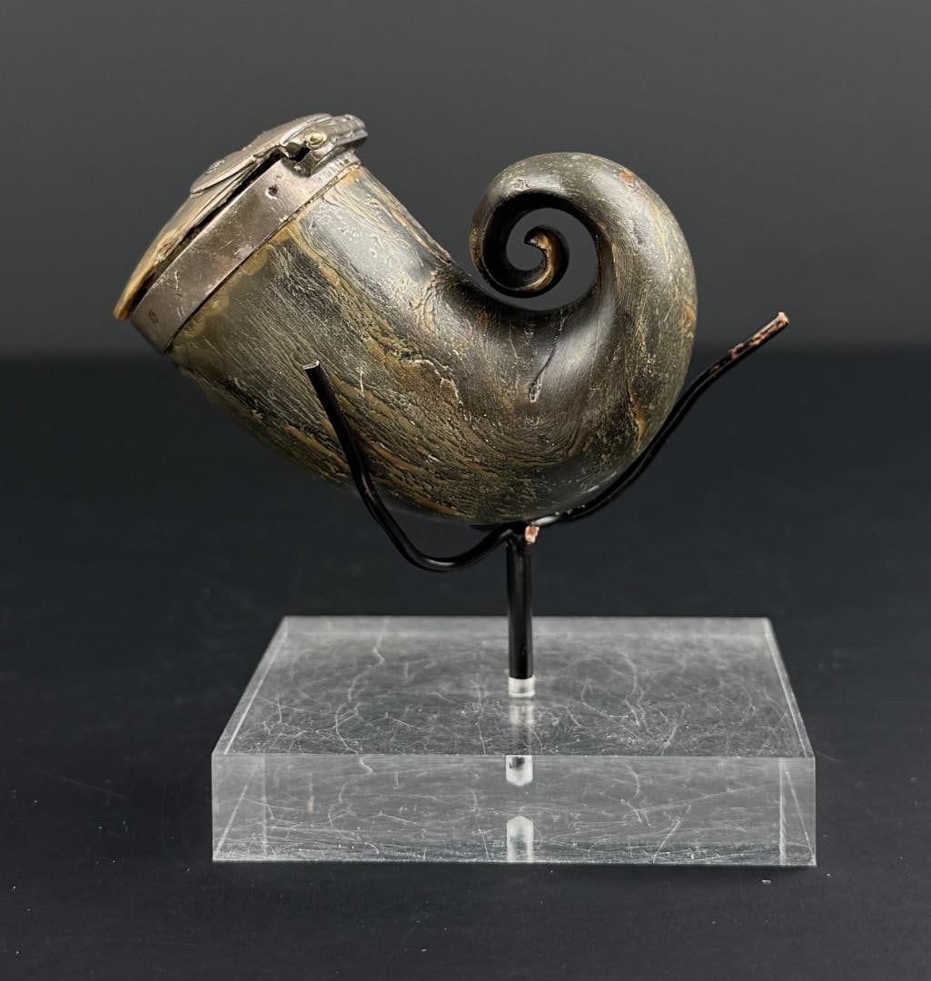 Scottish Ram Horn Snuff Mull: 2 5/8" by 1 3/4" by 1 1/8"