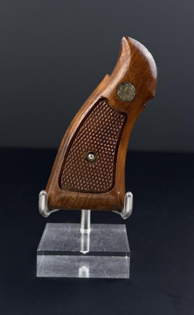 Smith & Wesson K Frame Magna Pistol Grips: Nice set.