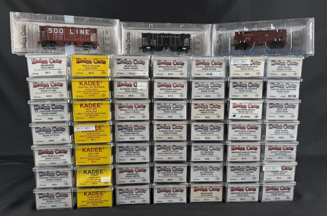 Collection of Kadee Cars Boxcars (1 of 7)