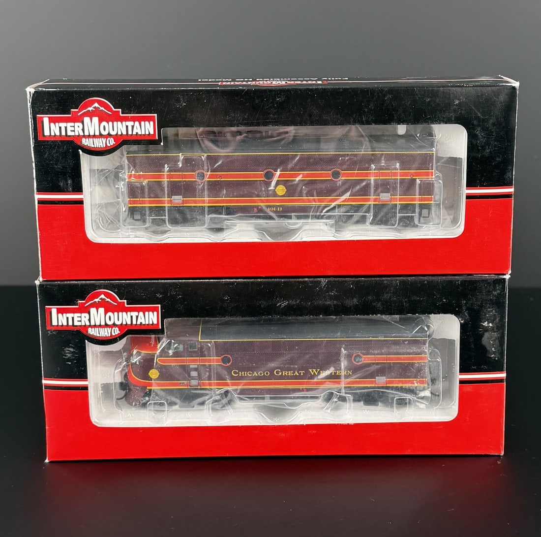 Intermountain Railway Locomotive Set (1 of 4)