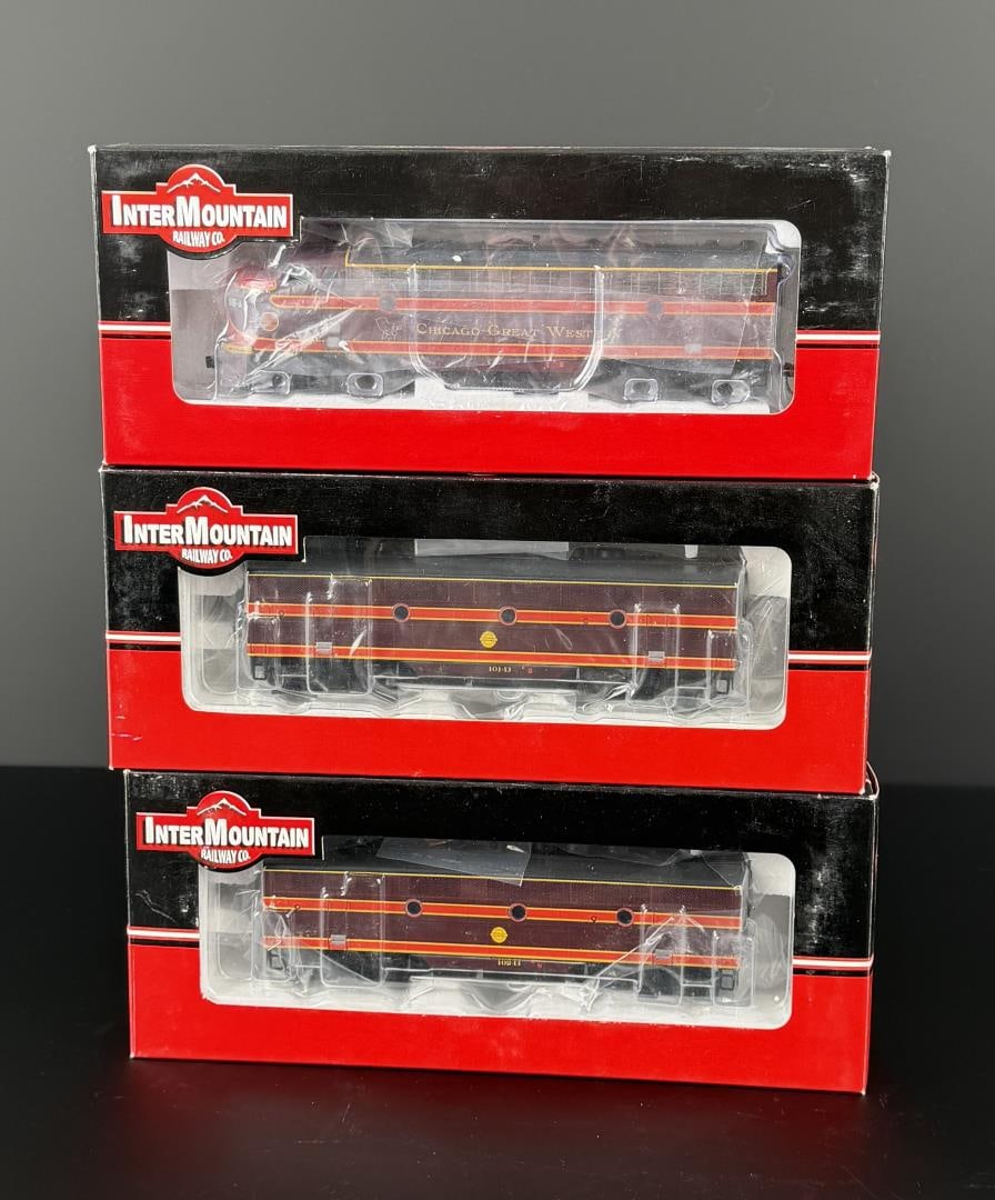 Intermountain Railway Locomotive Set (1 of 4)