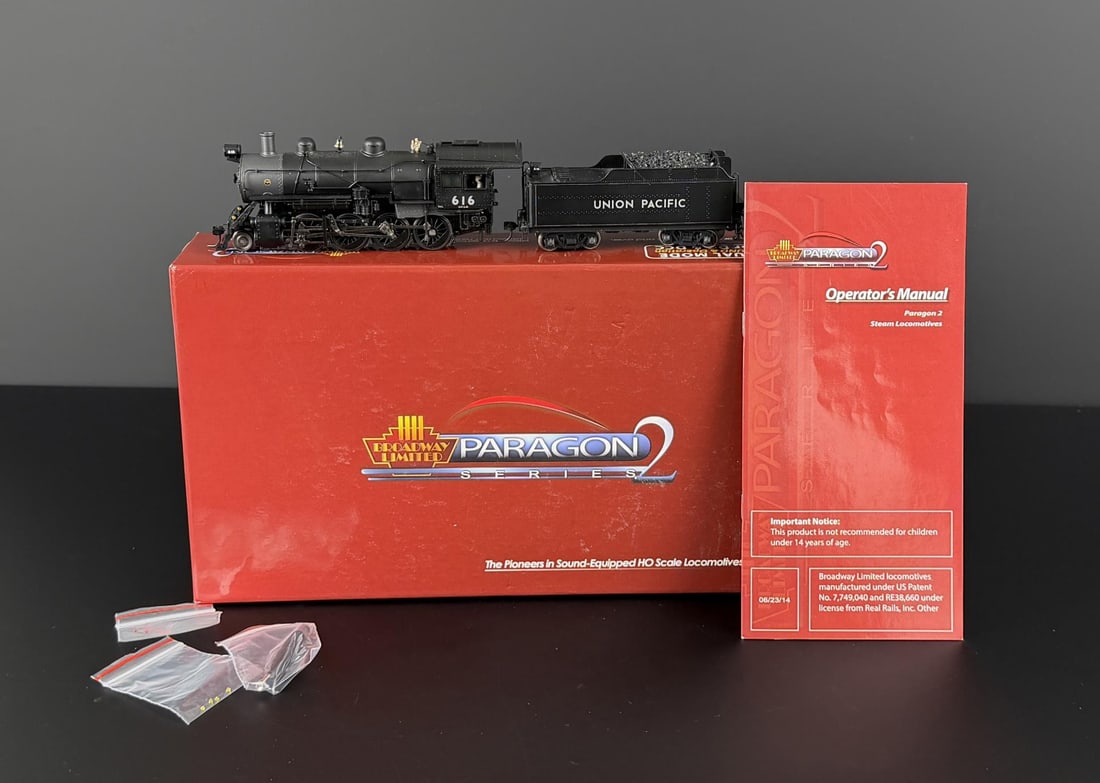 Broadway Limited Paragon Series 2 2801 Locomotive (1 of 8)