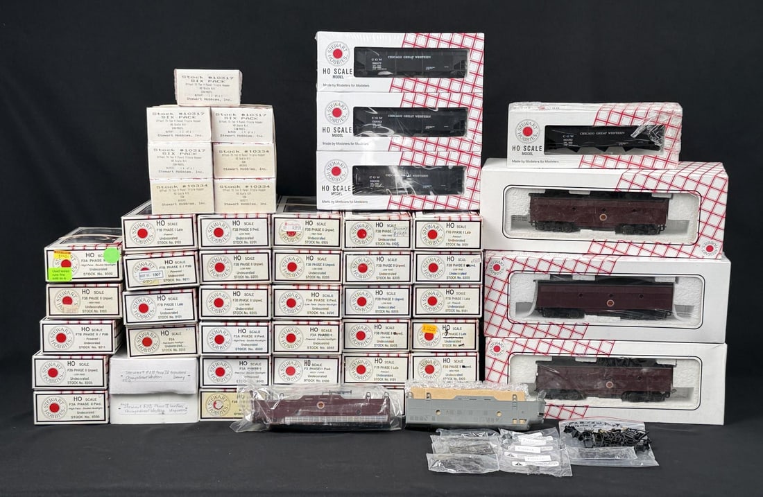 Collection of Stewart Hobbies Boxcars Locomotives: 49 total.