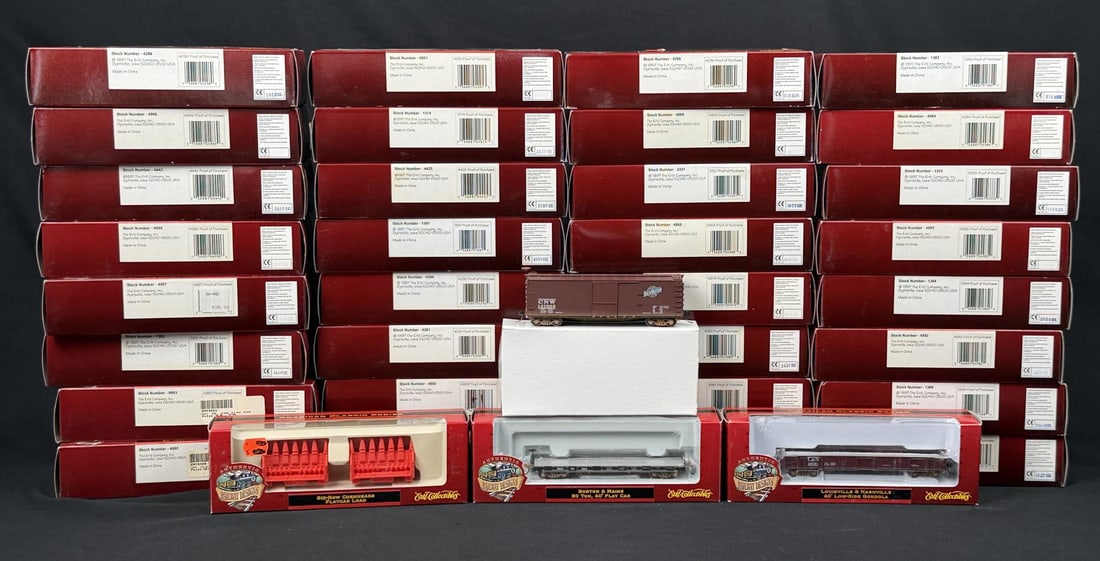 Collection of Ertl HO Scale Boxcars (1 of 9)