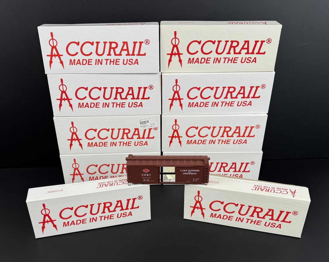 Collection of Accurail Boxcars Models (1 of 7)