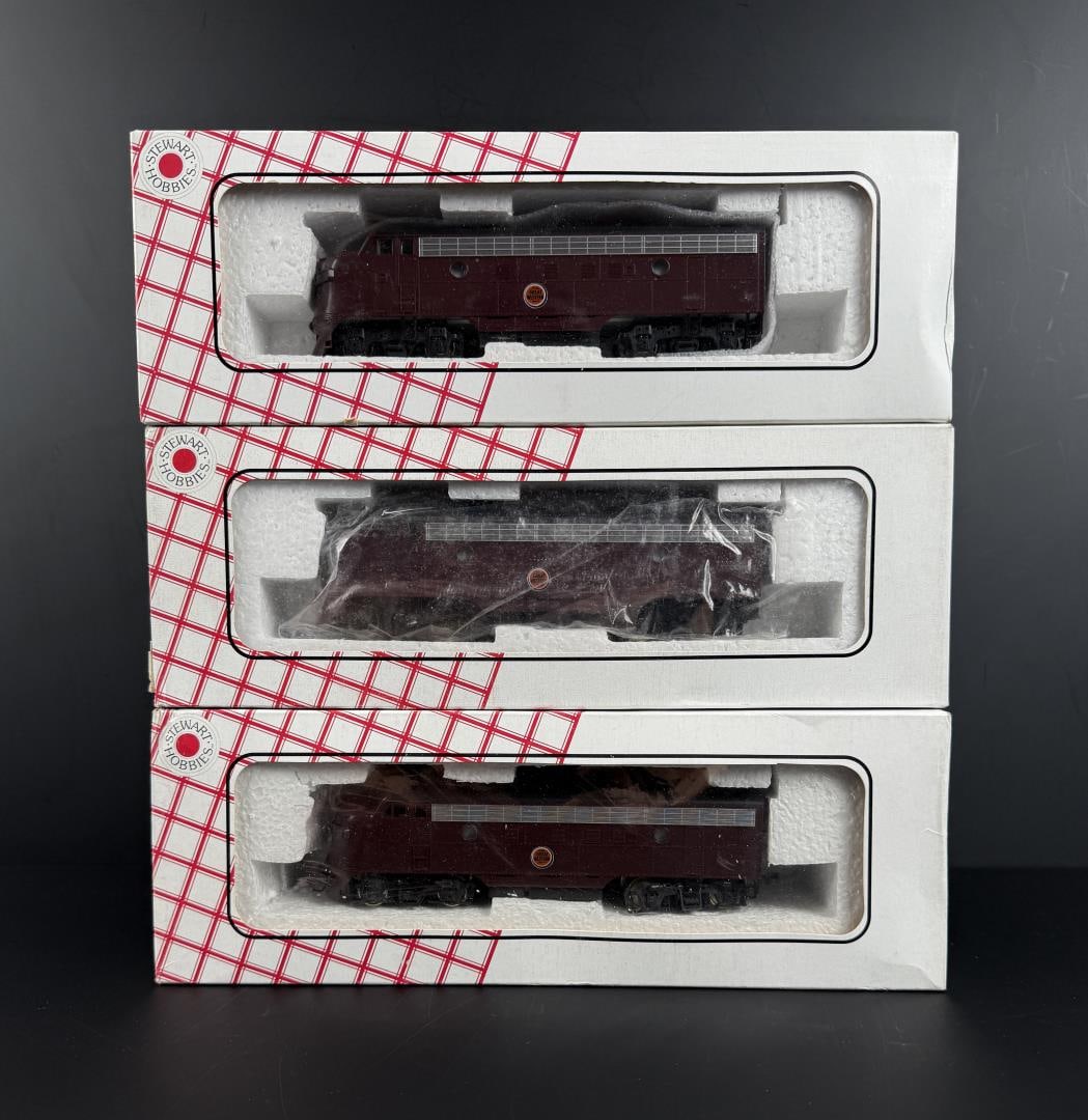Stewart Hobbies F3 Phase IV 5513 Locomotives: Three sets.
