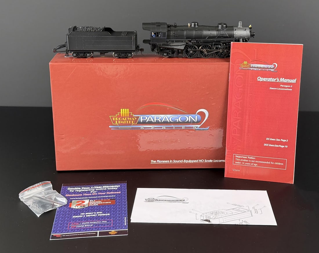 Broadway Limited Paragon Series 2 1079 Locomotive: USRA Light Pacific, Unlettered