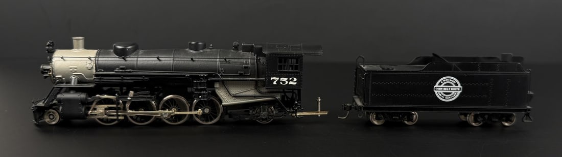 Sam Hong HO Brass Painted 752 Locomotive: Painted as shown.