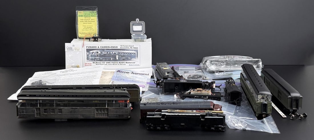 Collection of Assorted HO Car Locomotive Parts: Sold for parts/repair