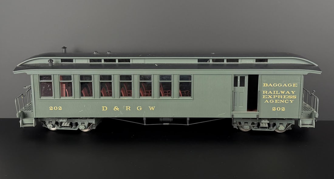 Accucraft D&RGW 202 Baggage Car (1 of 7)