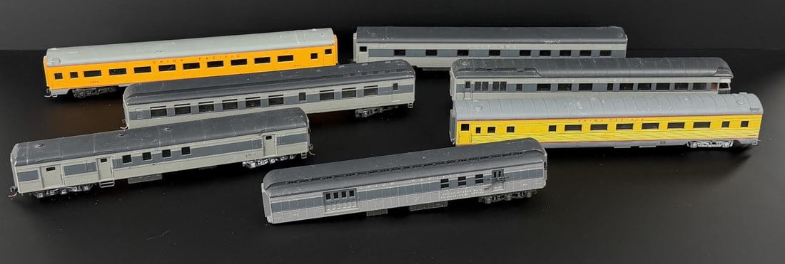 Rivarossi Con-Cor Union Pacific Passenger Cars: 7 Total.