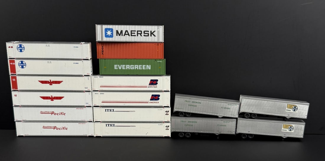 Collection of Cargo Trailer Container Boxcars (1 of 7)