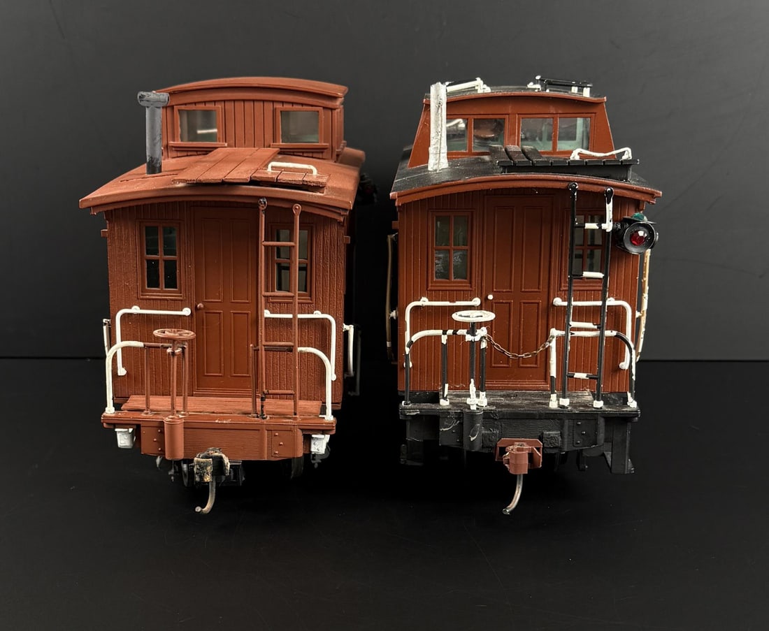 Bachmann G Scale Cabooses - 4