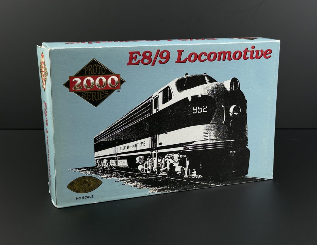 Proto 2000 8101 E8/9 Locomotive (1 of 4)