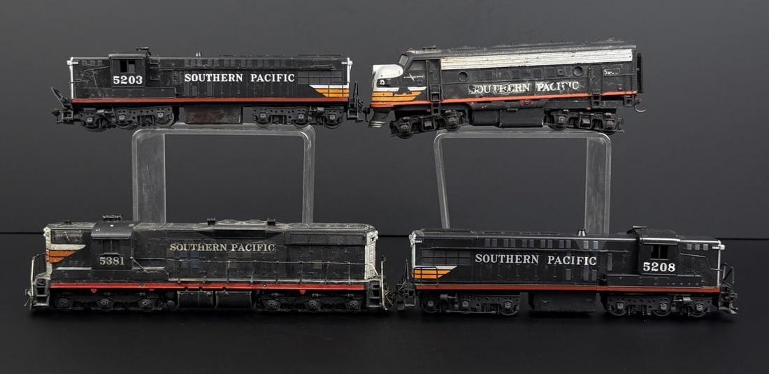Athearn Southern Pacific Railroad Locomotives: 5203, 5381, 5208, 6146