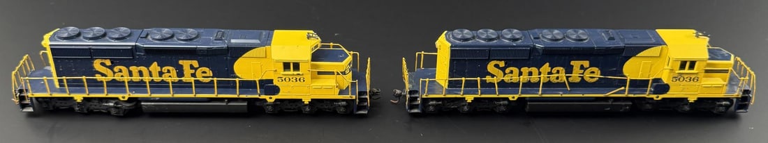 Santa Fe Athearn 5036 Locomotives: Nice grouping