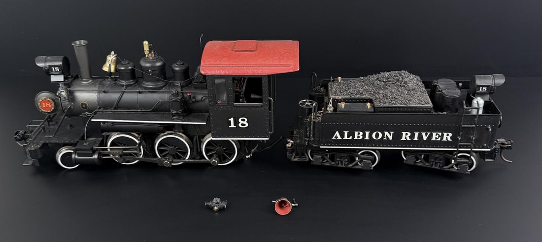 Bachmann 18 Albion River G Scale Locomotive: No noise, detached parts.