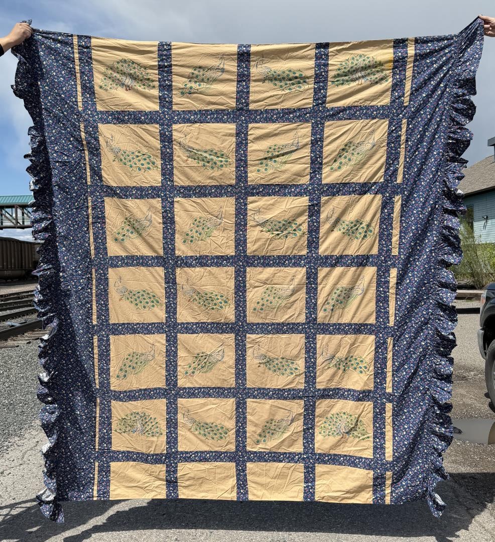 Peacock Quilt (1 of 9)