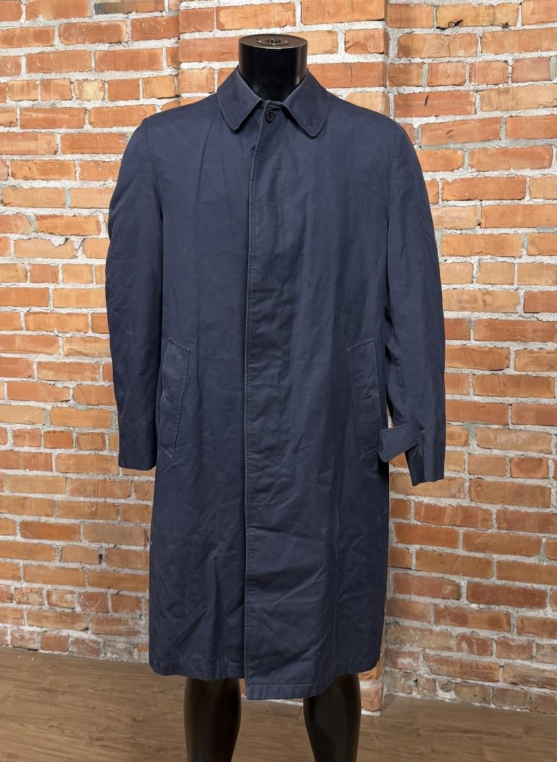 Burberry Lined Trench Coat: Small tear as shown. 20" armpit to armpit, 18" shoulder to shoulder, 41" long.