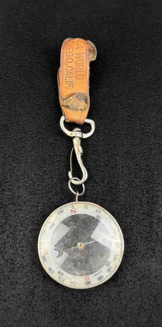 Double Sided Pocket Compass (1 of 5)