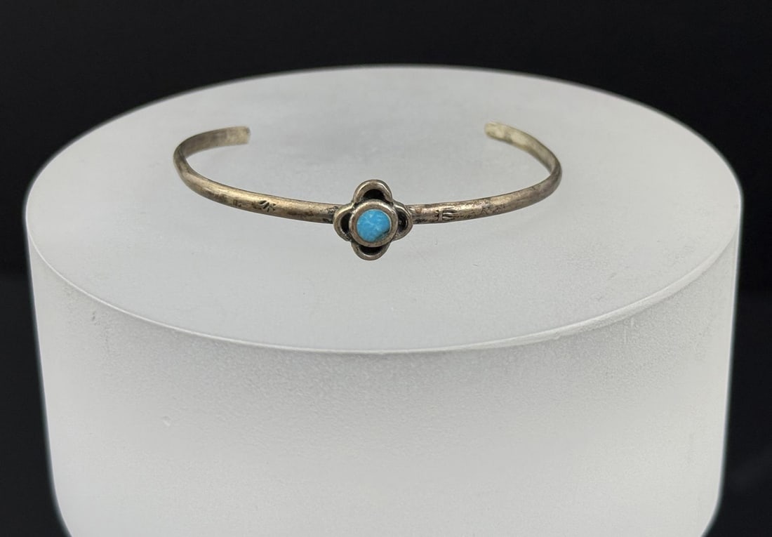 Zuni Sterling Turquoise Flower Bracelet: 5 1/2" internal circumference. 3.55 grams.