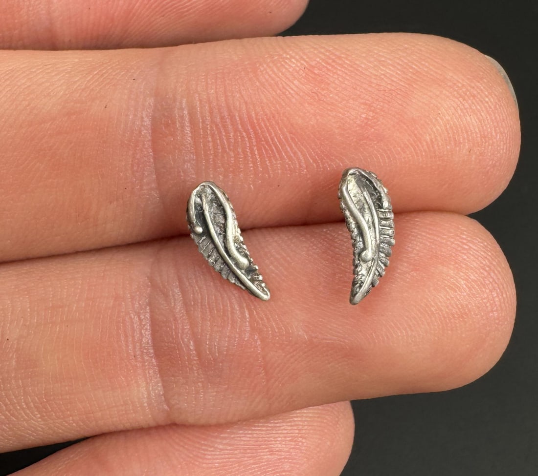 Navajo Sterling Silver Leaf Stud Earrings (1 of 4)