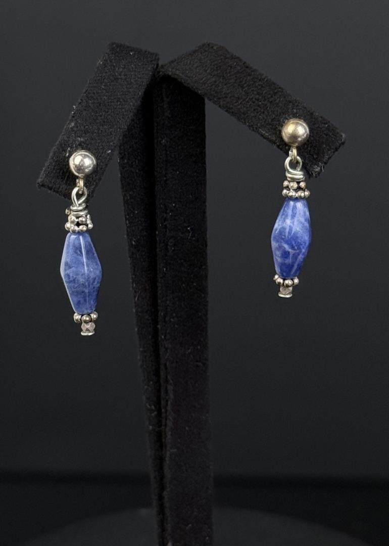 Sterling Silver Sodalite Earrings: 1" long. 2.37 grams total.