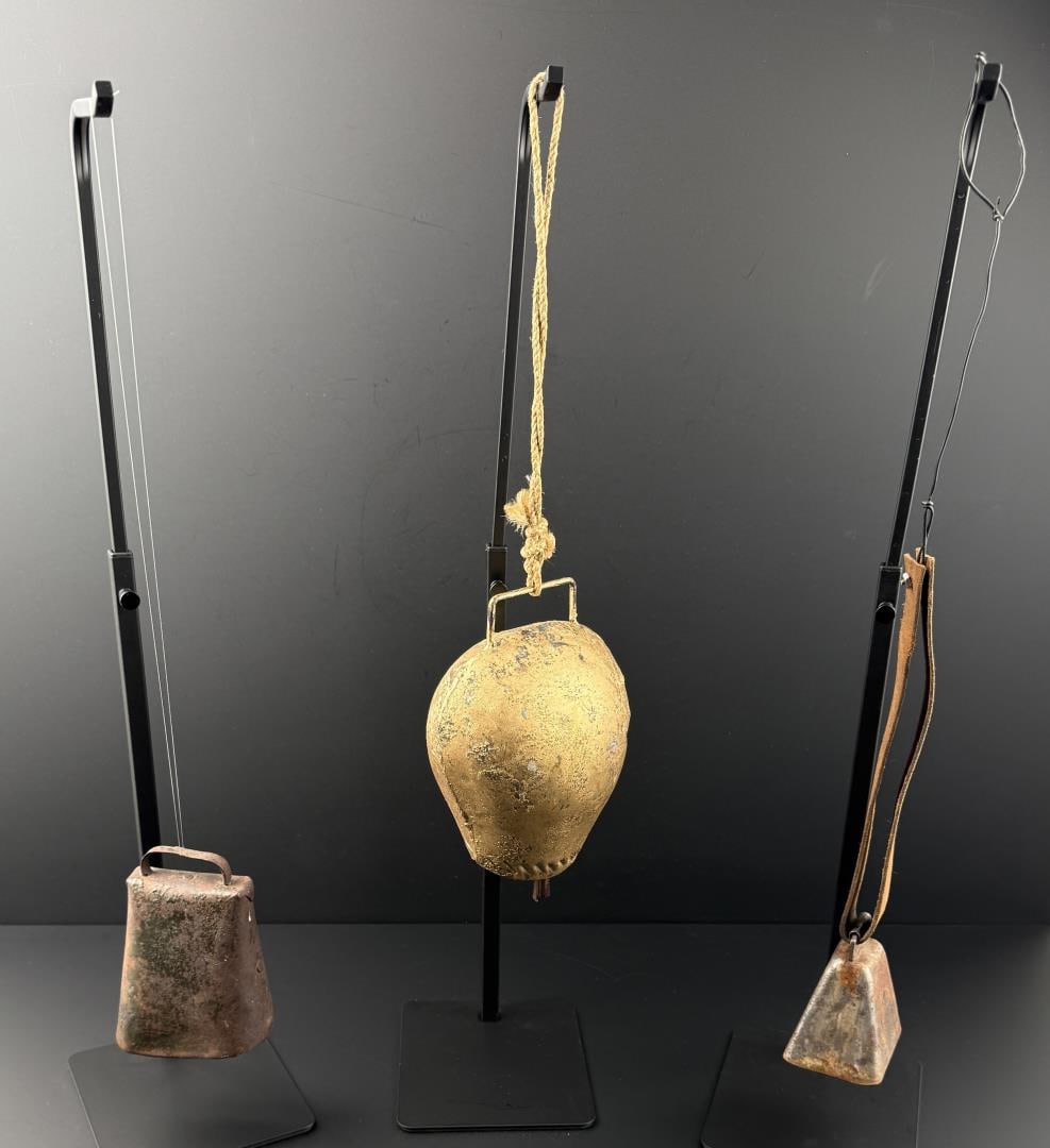 Montana Ranch Used Cow Bells: Nice grouping.