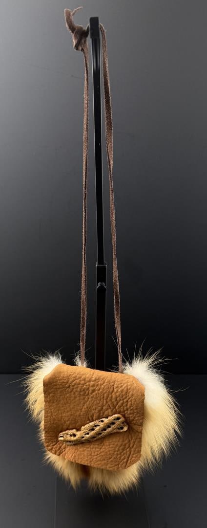 Native American Indian Leather Fox Fur Pouch: 21 1/2" overall length with the cord.