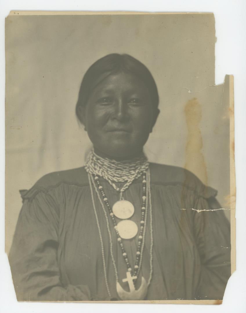 Apache Matron Native American Indian Photo (1 of 4)