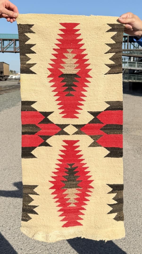 Navajo Indian Saddle Blanket Gallup Throw Rug (1 of 7)