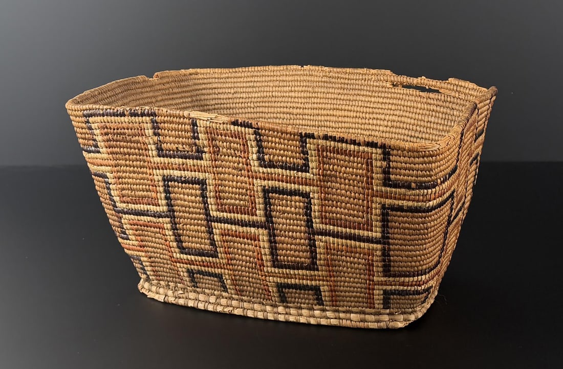 Salish Thompson River Indian Basket (1 of 9)