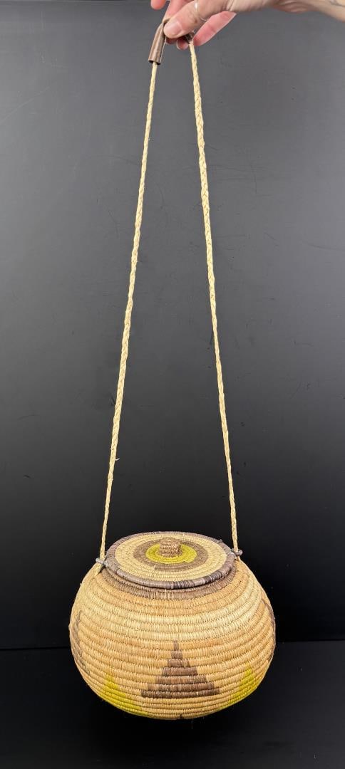 Wounaan Embera Panamanian Rainforest Basket (1 of 8)