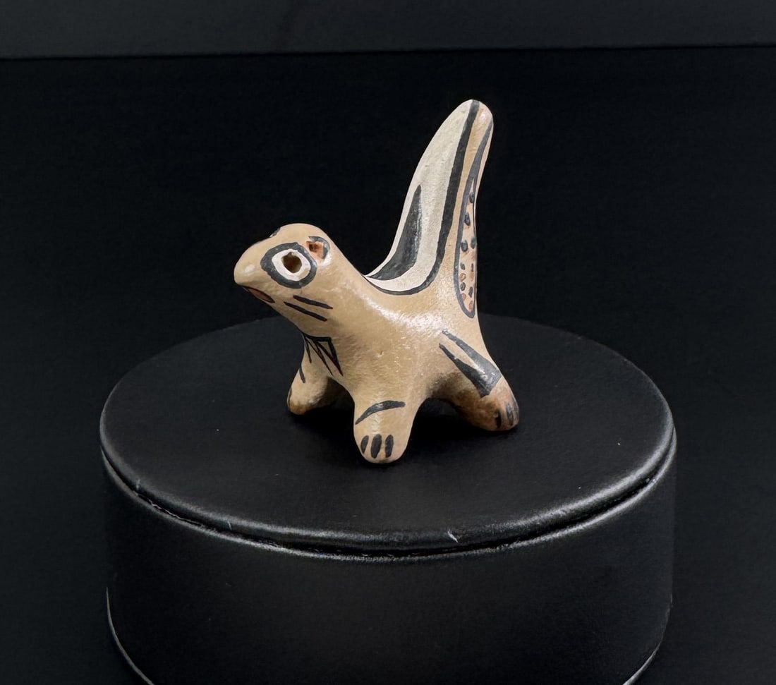 Margaret and Luther Gutierrez Pottery Skunk (1 of 8)