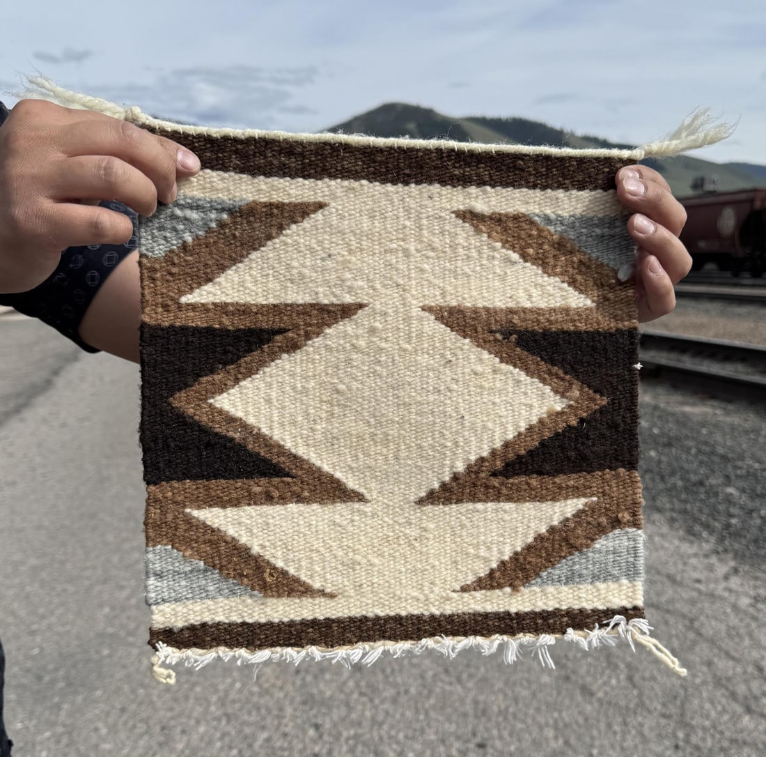 Navajo Indian Gallup Sampler Throw Rug (1 of 3)