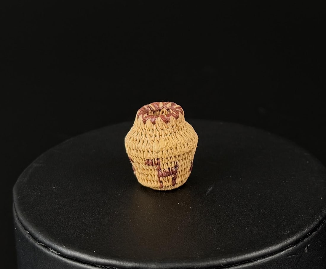 Miniature Papago Native American Indian Basket (1 of 6)