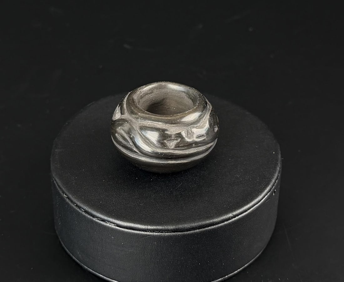 Wanda Tafoya Santa Clara Pueblo Miniature Pot (1 of 6)