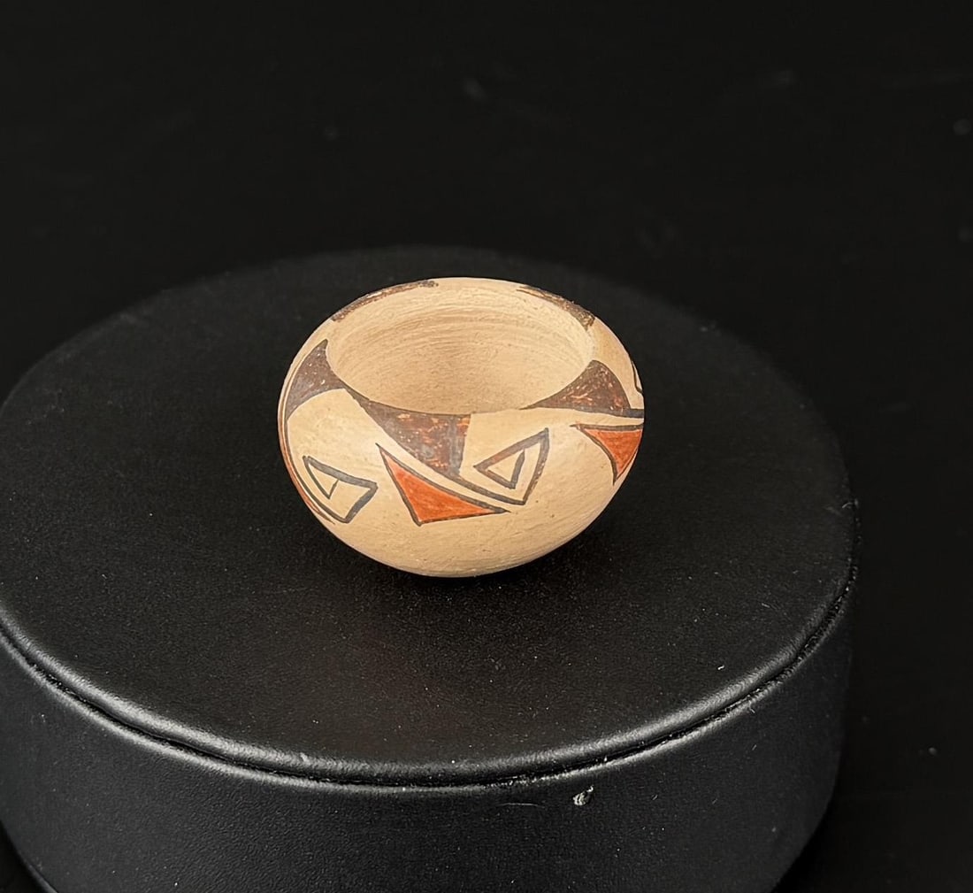 Cheryl Naha Nampeyo Hopi Miniature Pot (1 of 6)