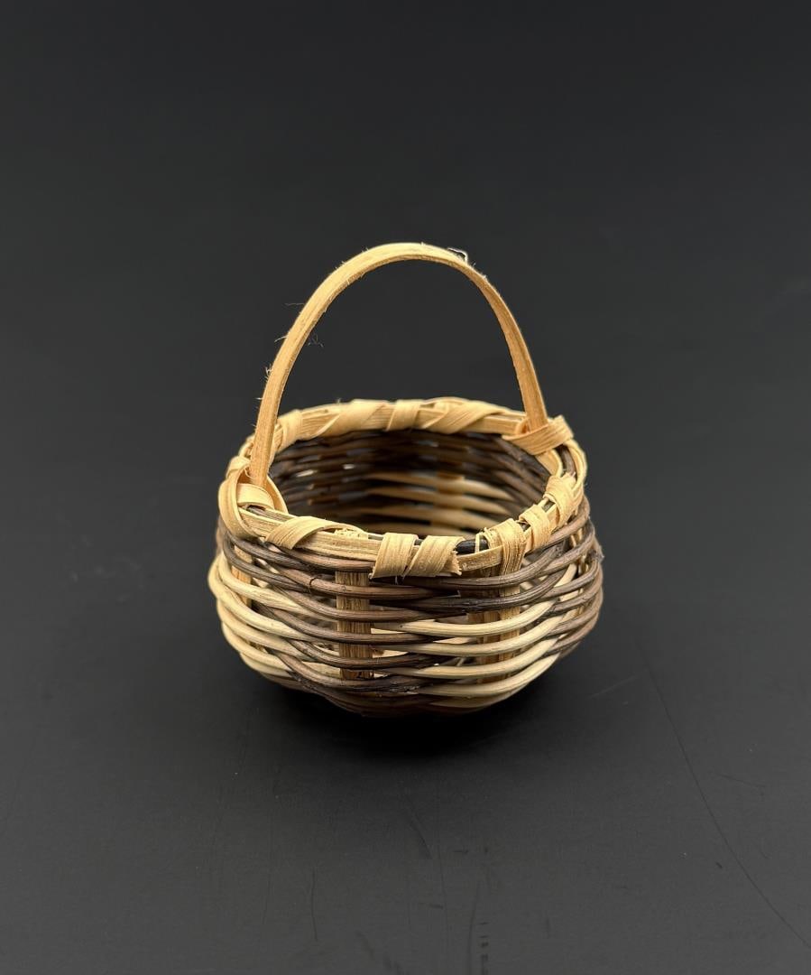 Miniature Cherokee Native American Indian Basket (1 of 6)